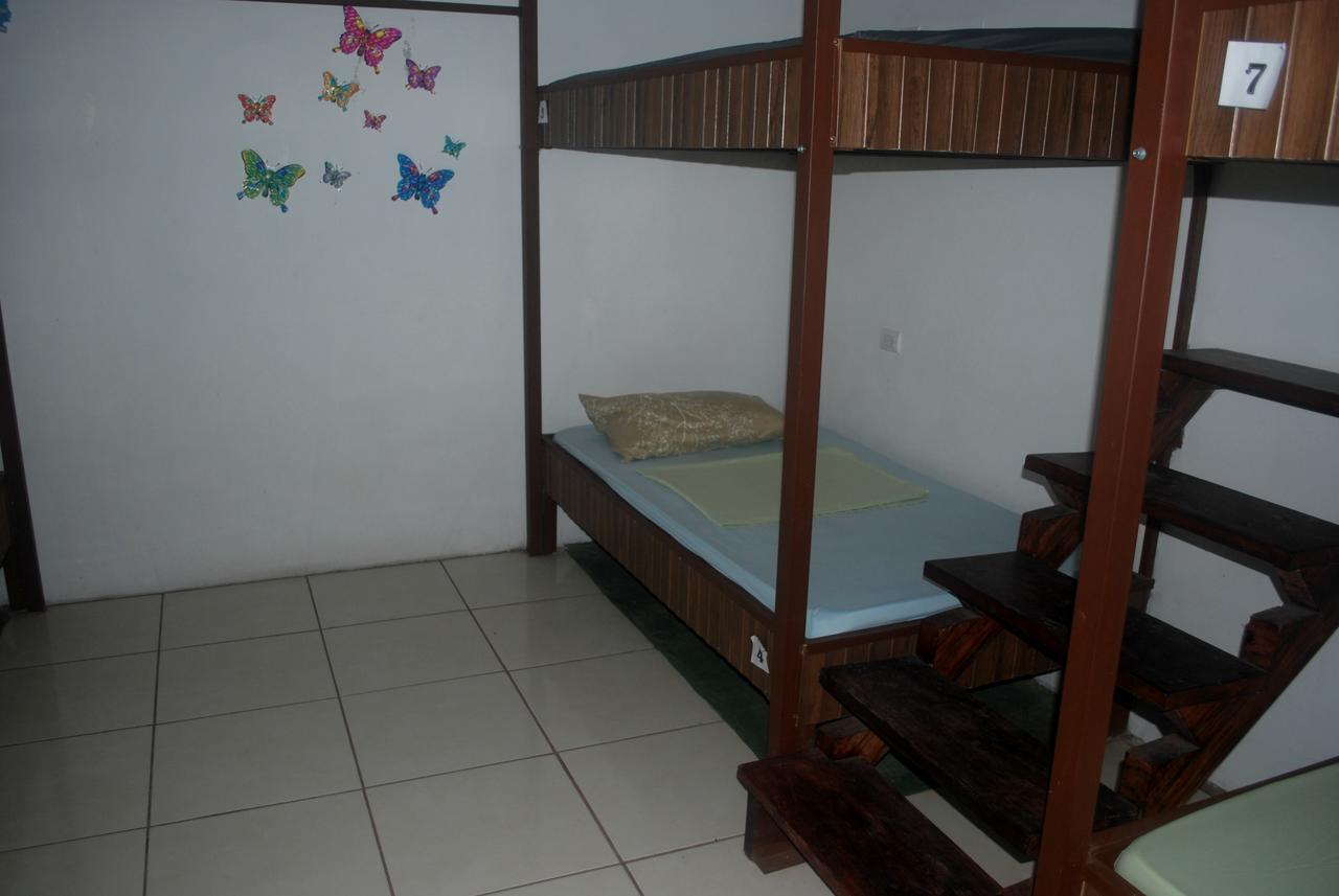 Passifloras Hostel Quepos Exteriör bild